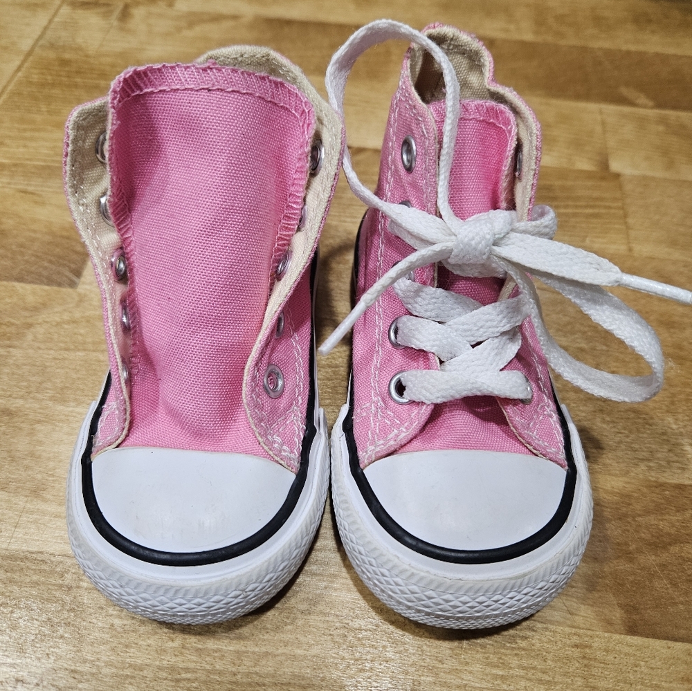Baby Hightop Converse Size 4